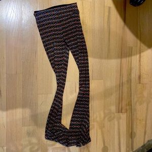 Colored Design Pants with Black Elastic Waist